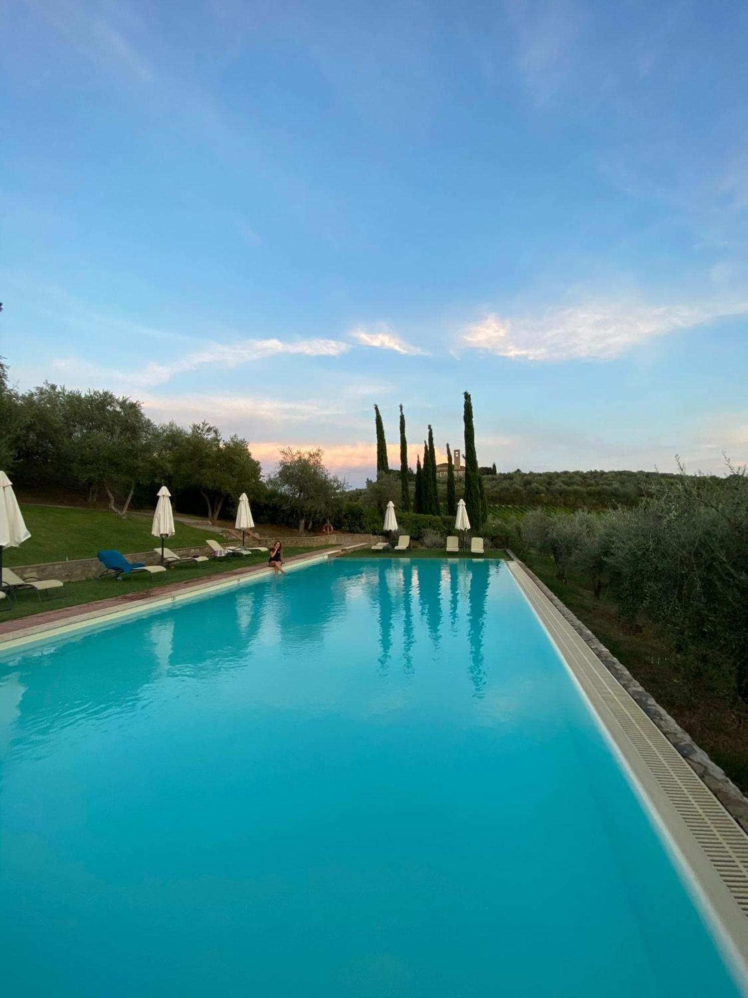 Villa Fattoria Abbazia Monte Oliveto San Gimignano Exterior foto