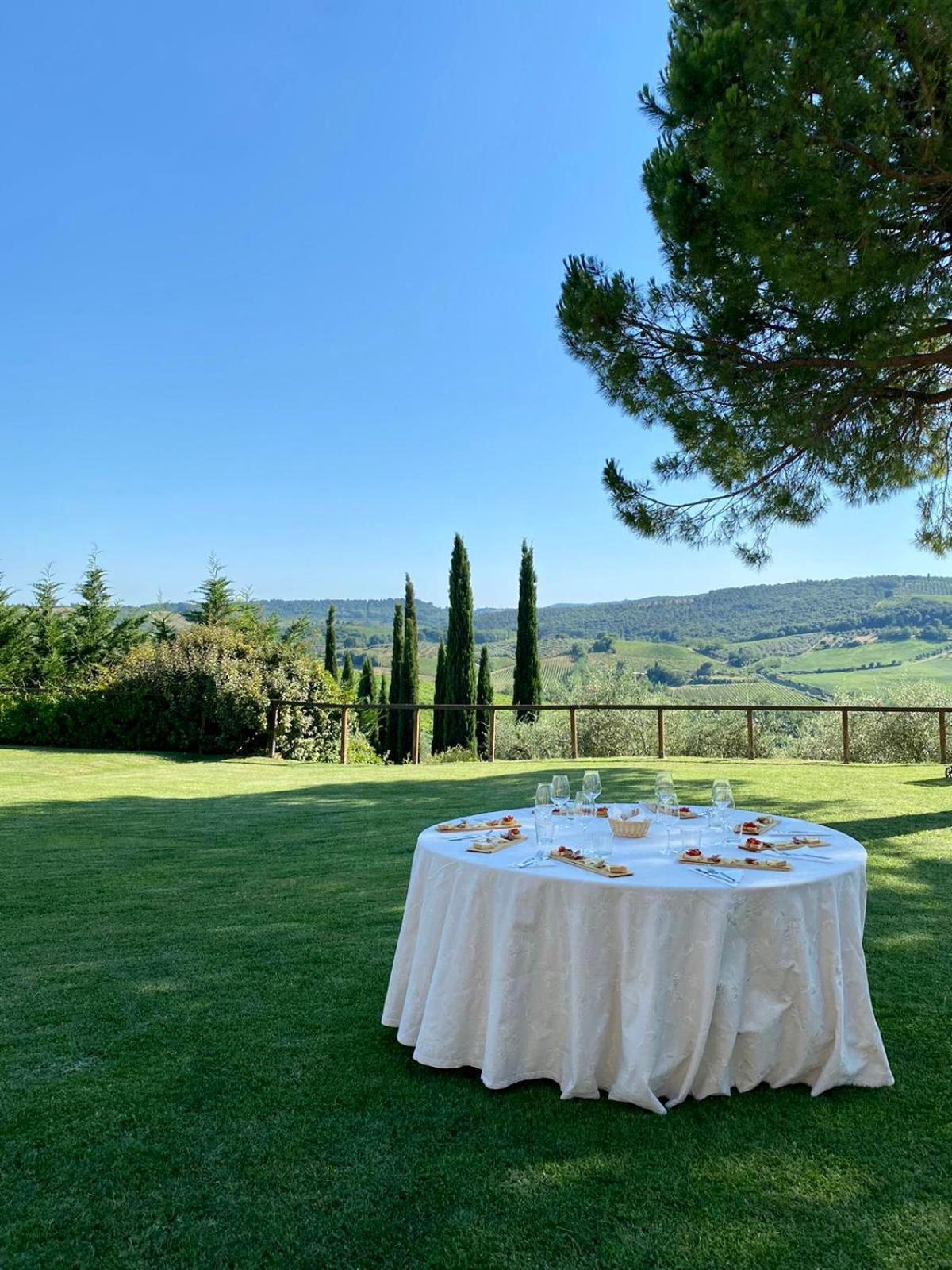 Villa Fattoria Abbazia Monte Oliveto San Gimignano Exterior foto