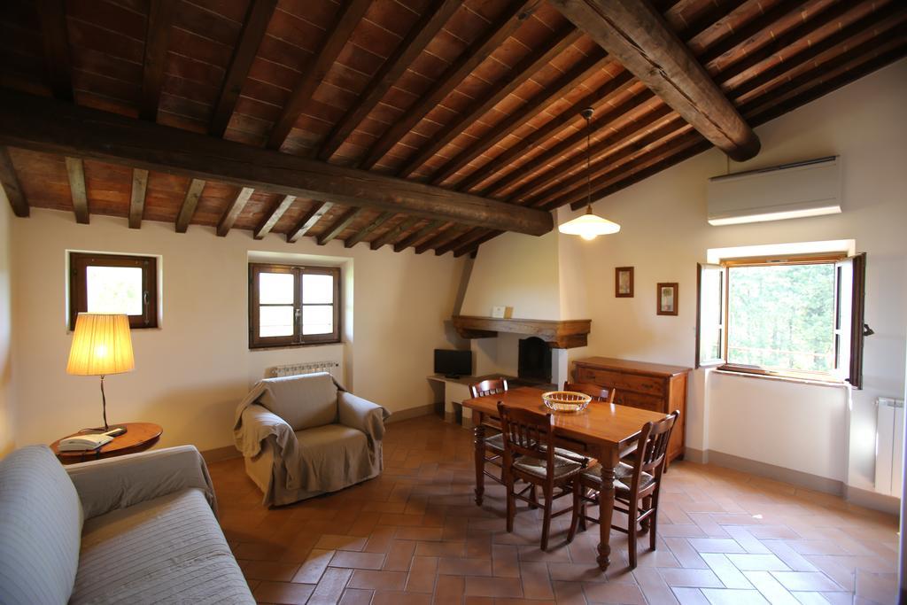 Villa Fattoria Abbazia Monte Oliveto San Gimignano Habitación foto